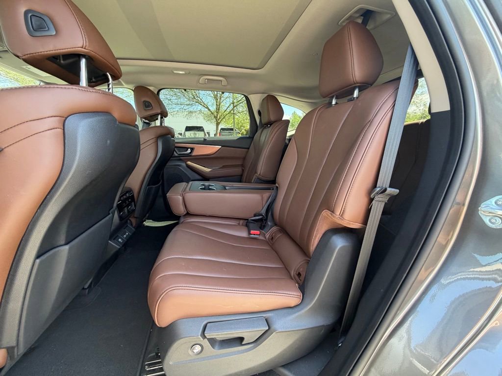 Used 2024 Acura MDX SH-AWD w/ Technology Package image 30
