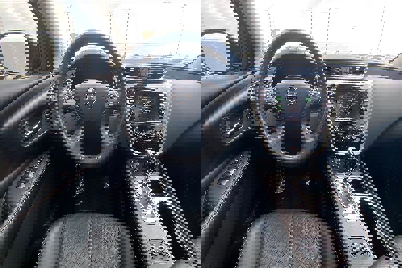 Used 2023 Nissan Murano Platinum w/ Cargo Package image 6