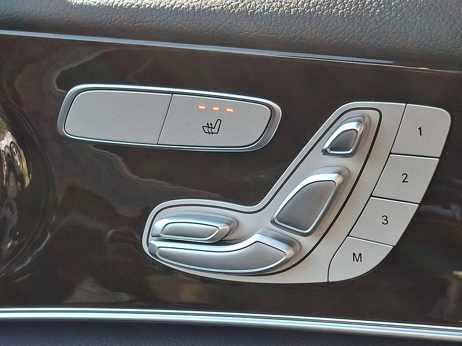 Certified 2022 Mercedes-Benz E 350 4MATIC Sedan image 23