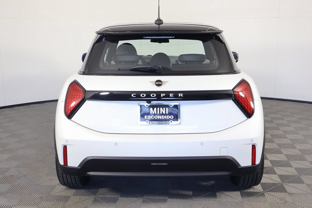 Used 2026 MINI Cooper 2-Door Hardtop FWD image 5