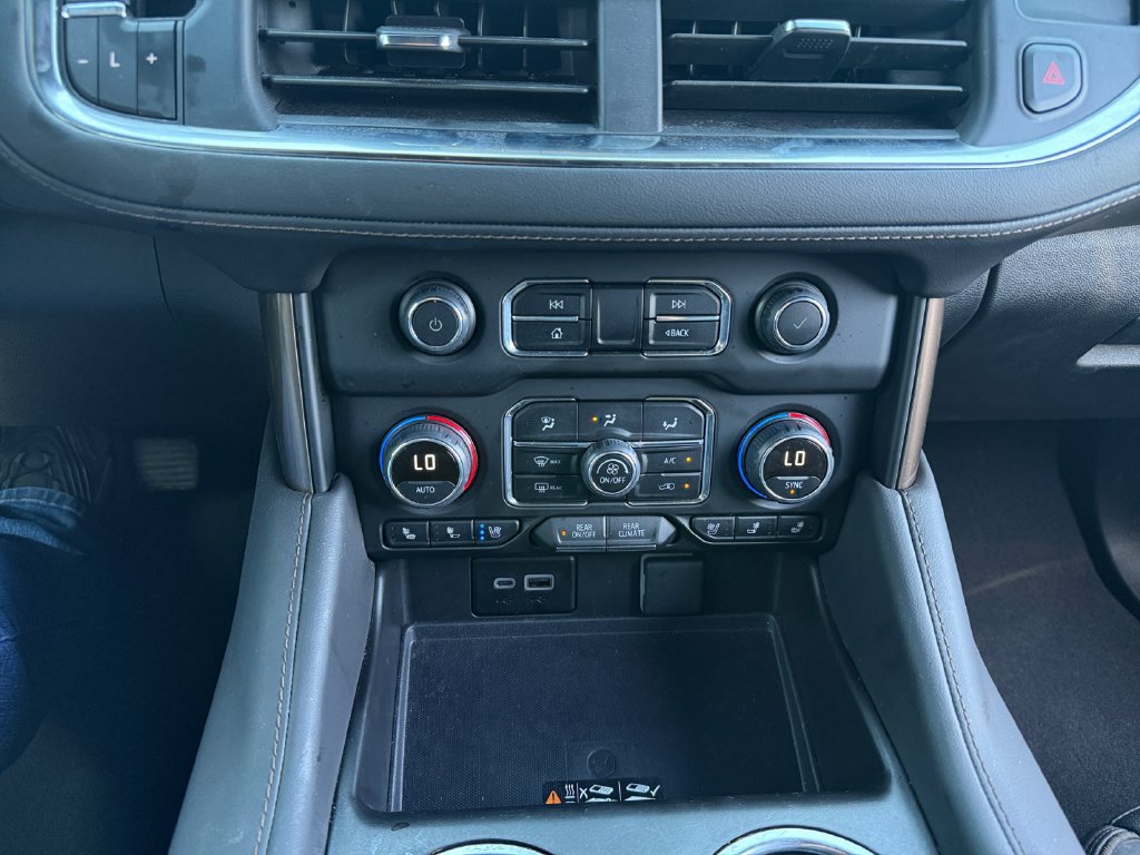 Used 2024 Chevrolet Tahoe High Country w/ Premium Package 2 AWD/4WD image 21