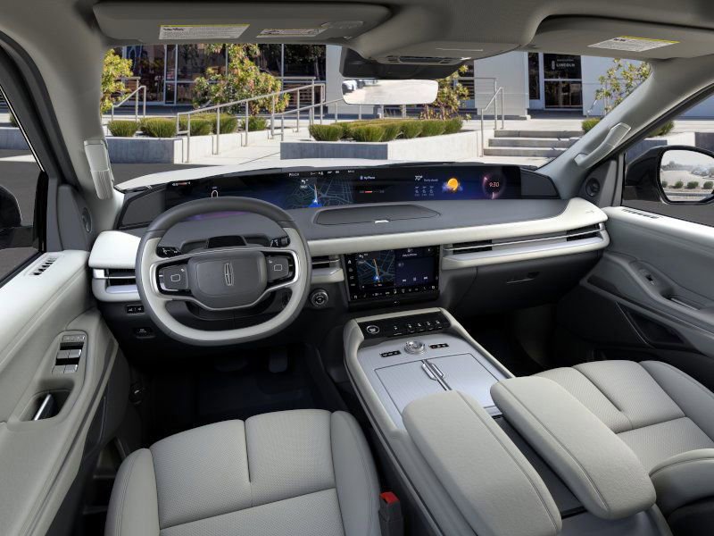 New 2025 Lincoln Navigator Reserve image 9