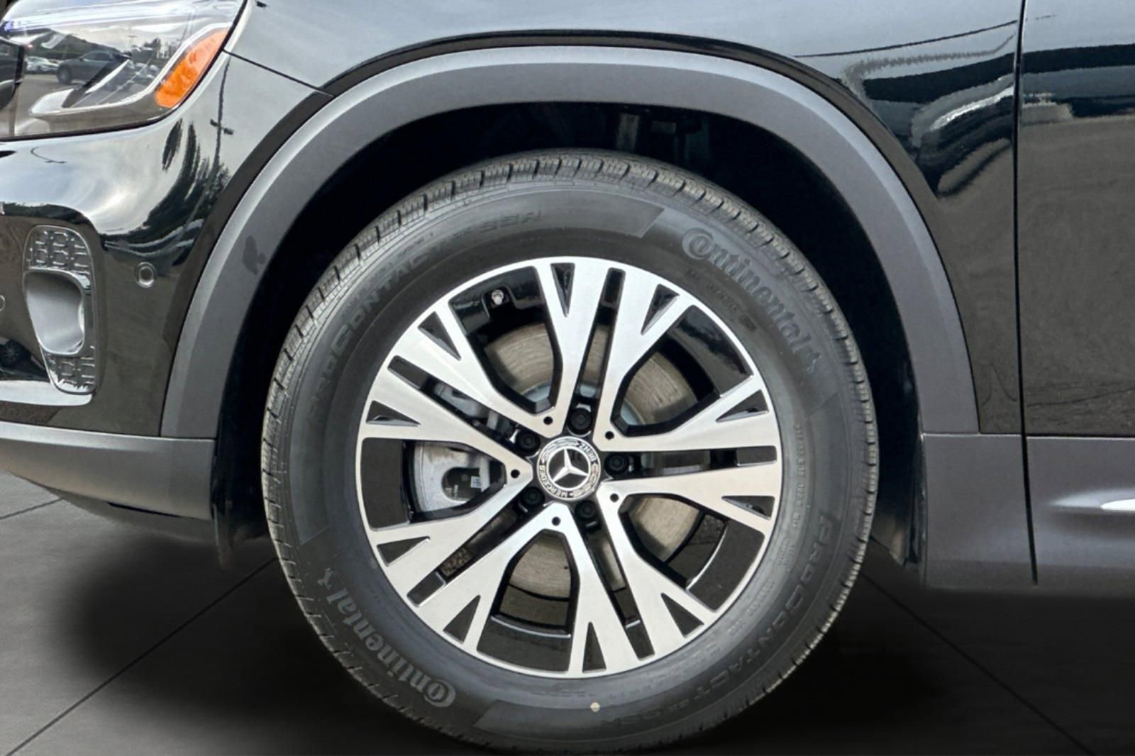 New 2026 Mercedes-Benz GLB 250 image 3