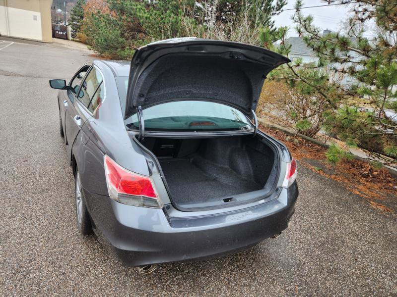 Used 2012 Honda Accord EX-L image 17