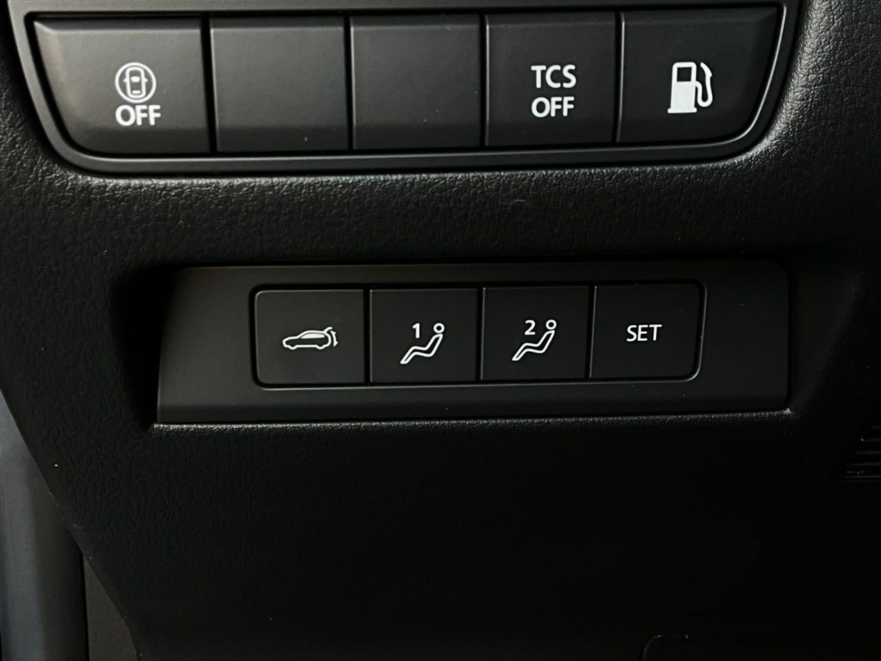 Used 2025 MAZDA CX-50 2.5 Hybrid w/ Premium Plus Pkg image 24