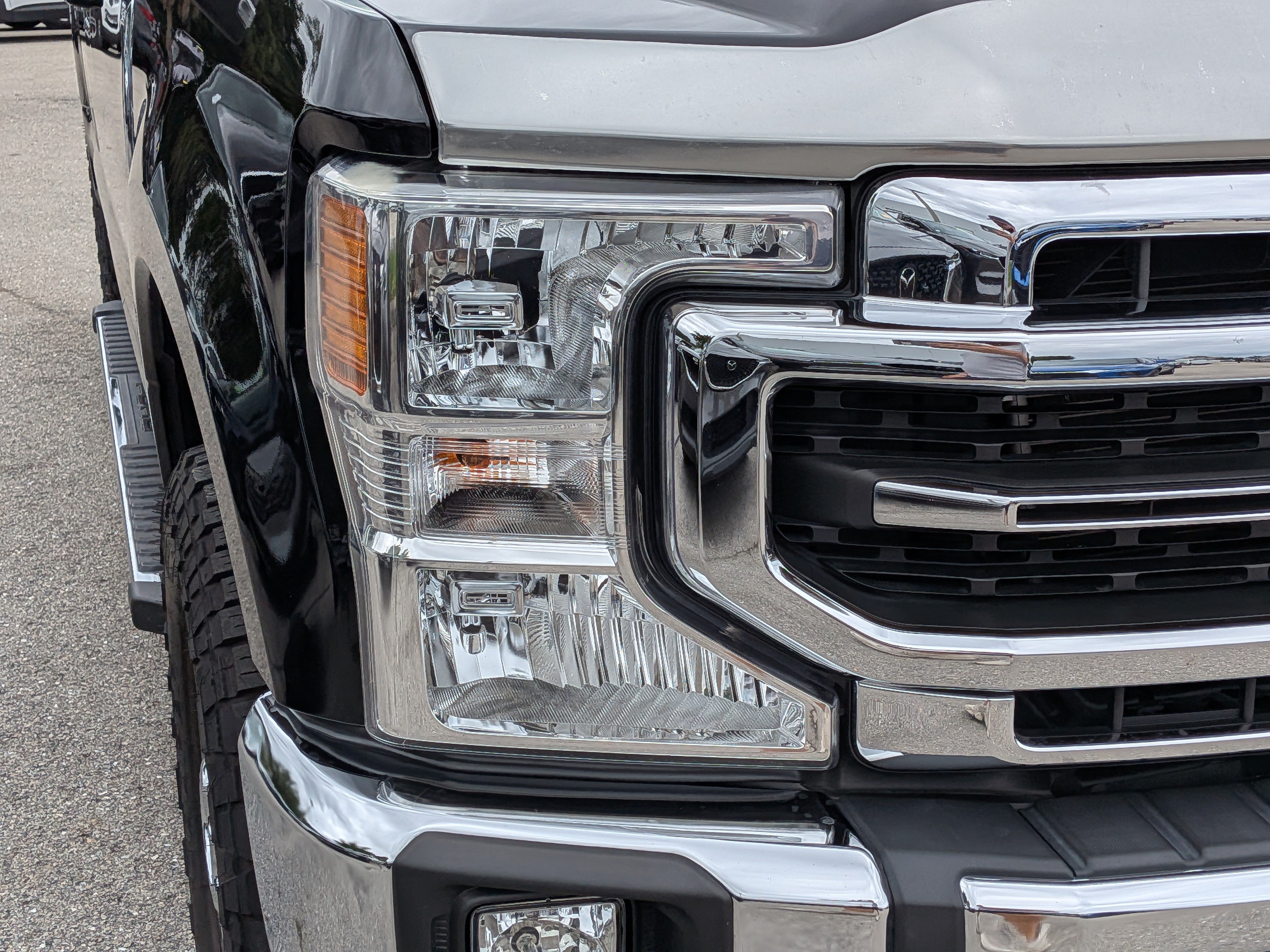 Used 2021 Ford F250 Lariat w/ Lariat Value Package AWD/4WD image 10