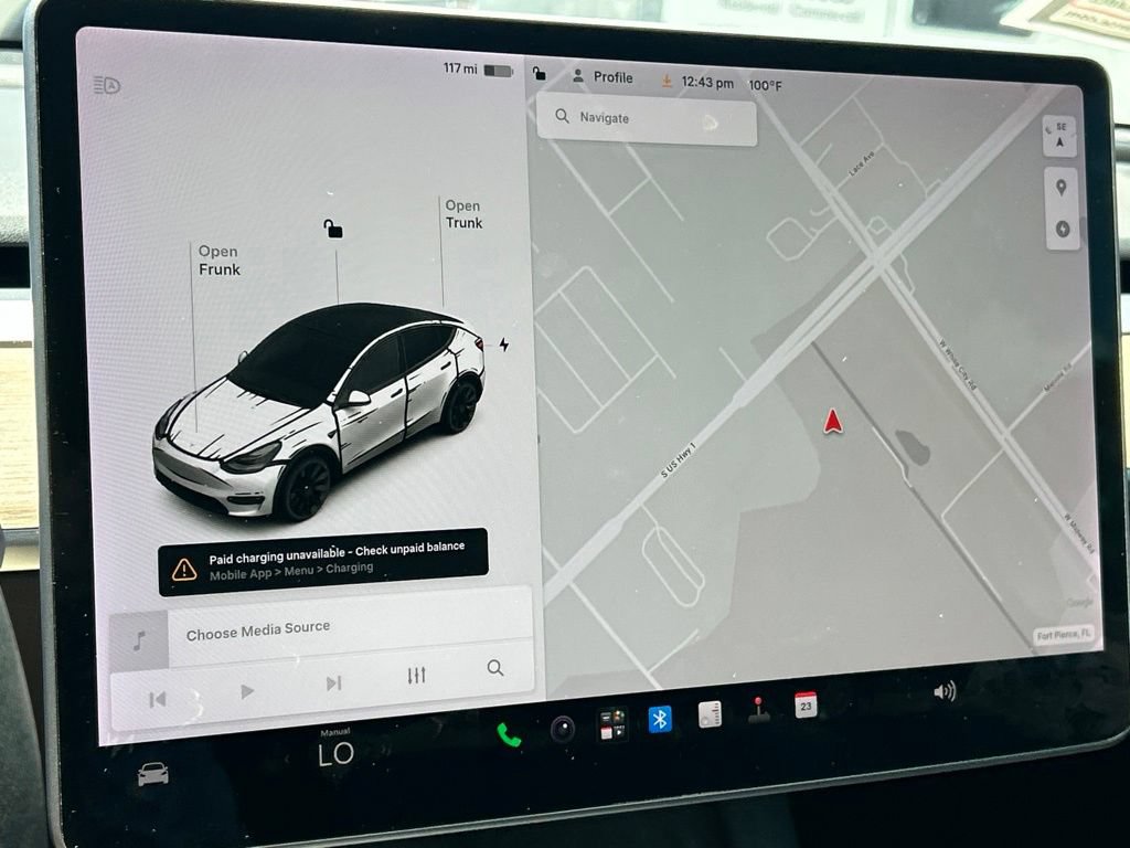Used 2022 Tesla Model Y Long Range AWD/4WD image 24