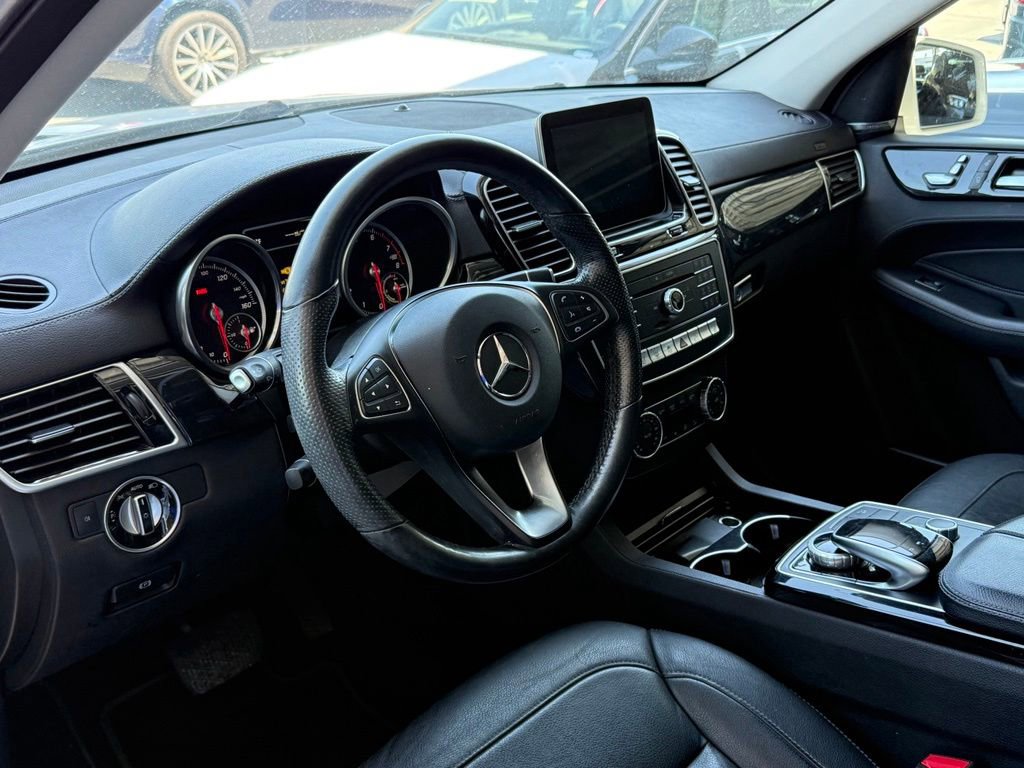 Certified 2017 Mercedes-Benz GLE 550e image 2