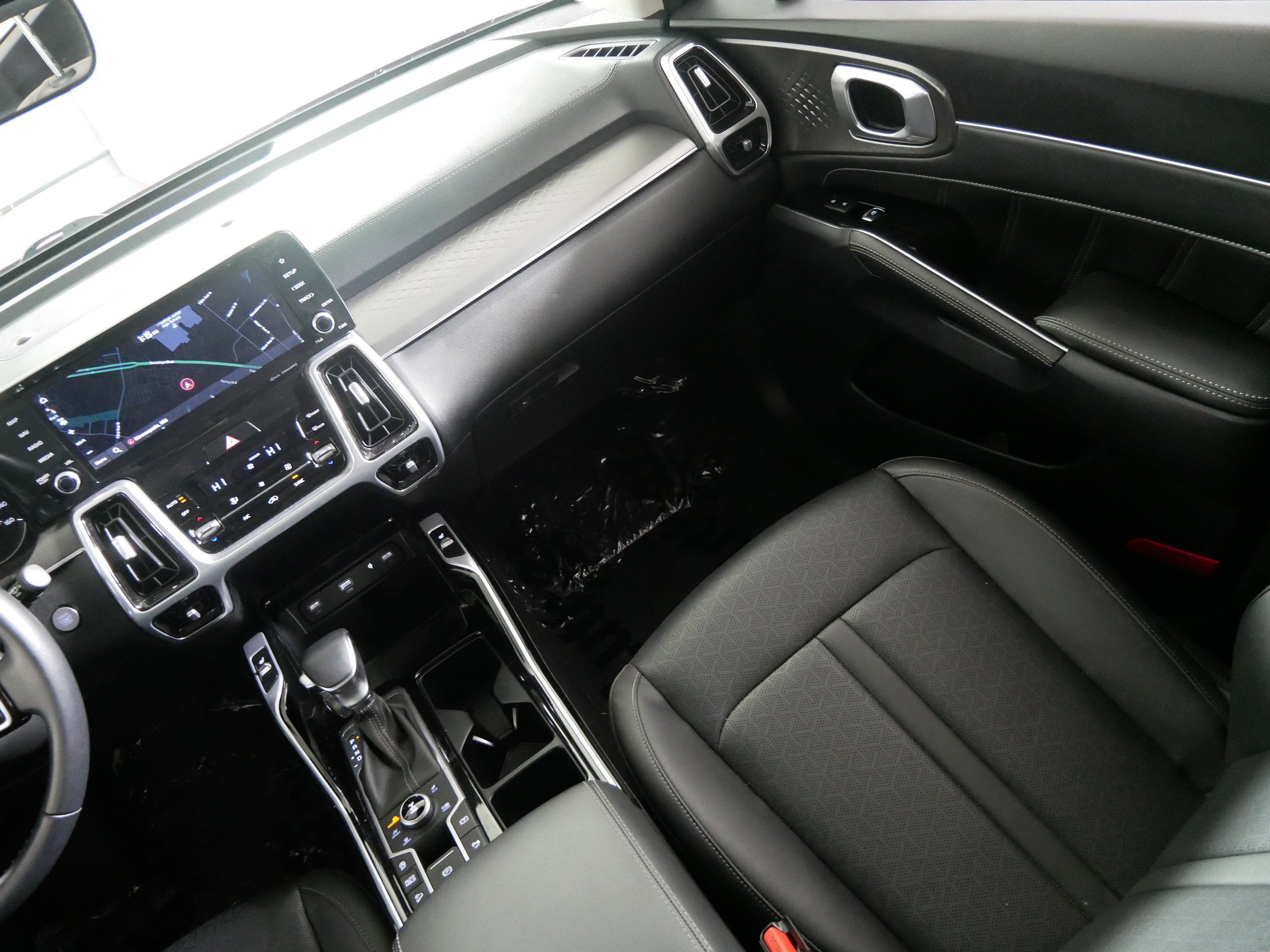 Used 2022 Kia Sorento SX image 11