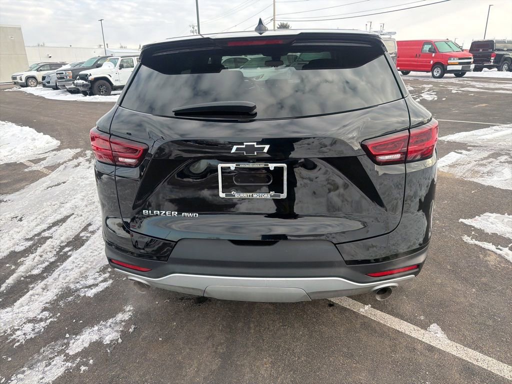Used 2023 Chevrolet Blazer LT w/ Driver Confidence Package image 6