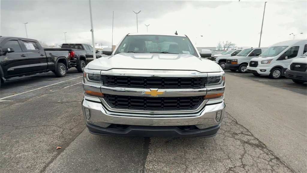 Used 2017 Chevrolet Silverado 1500 LT w/ All Star Edition image 3