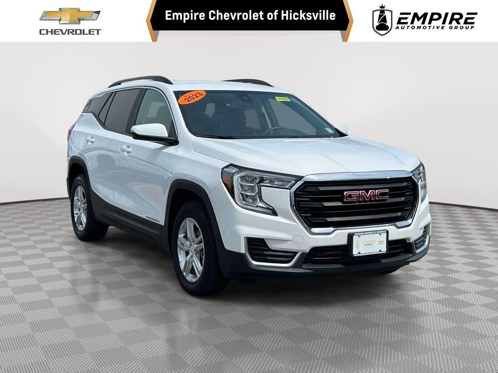 Used 2023 GMC Terrain SLE w/ Driver Convenience Package AWD/4WD image 1