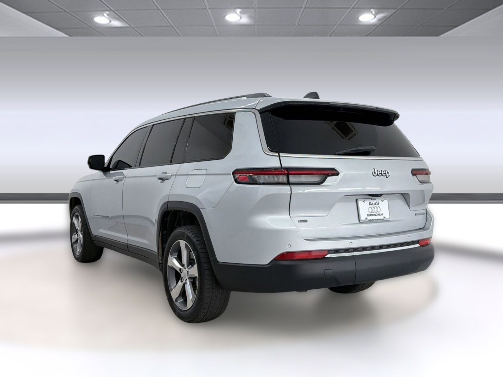 Used 2021 Jeep Grand Cherokee L Limited RWD image 3