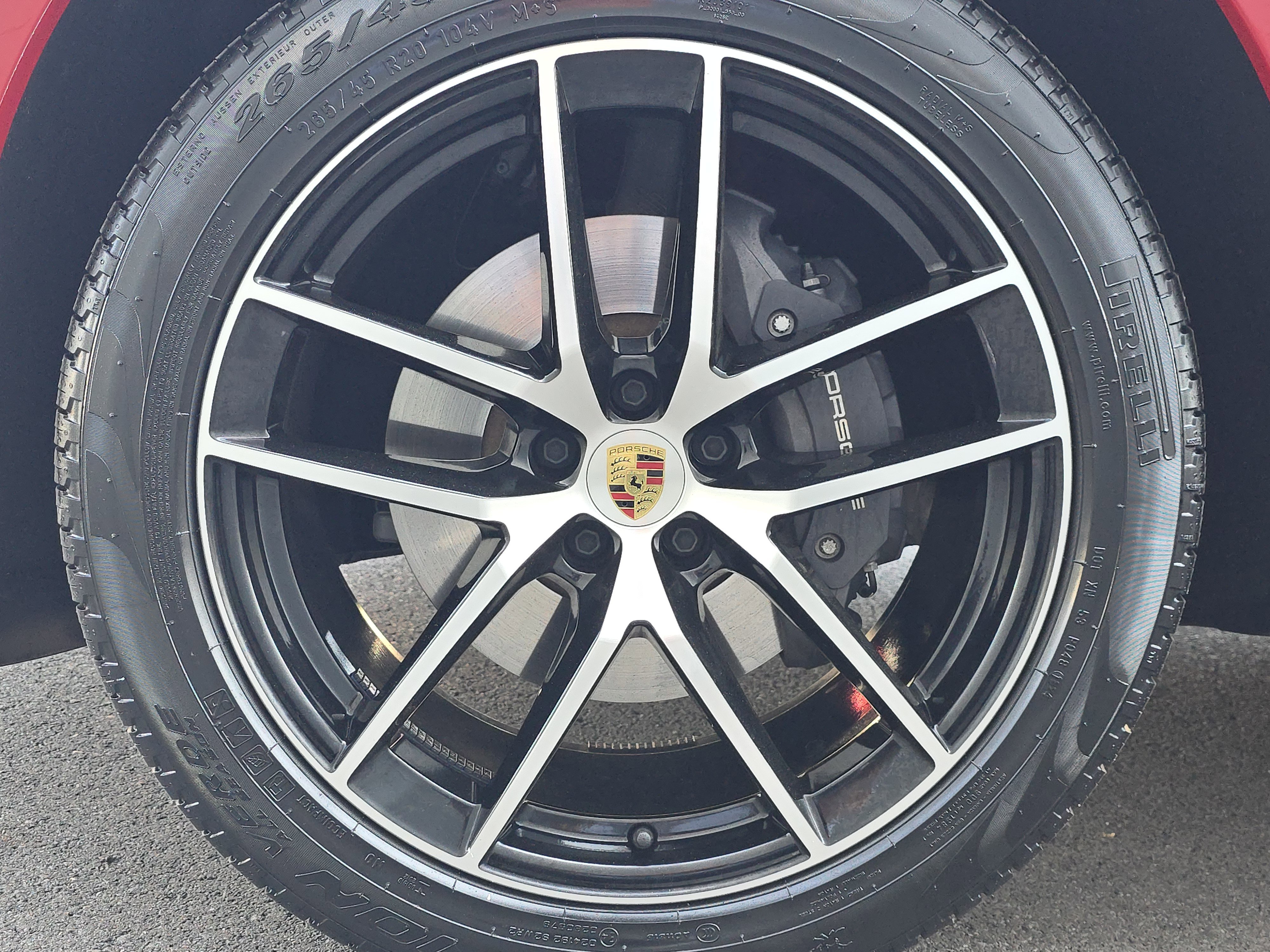 Certified 2025 Porsche Macan image 27