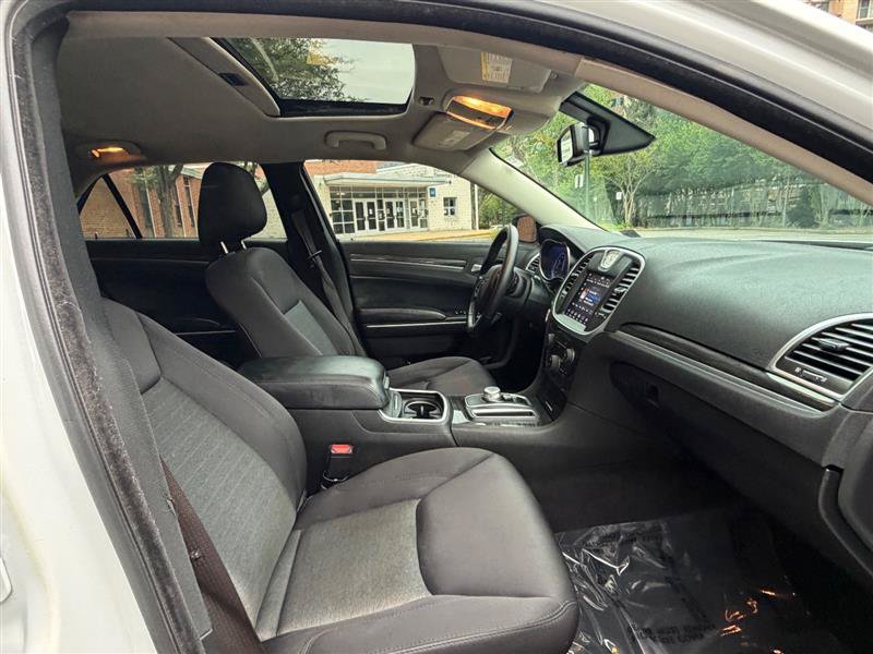 Used 2019 Chrysler 300 Touring w/ Sport Appearance Package RWD image 34