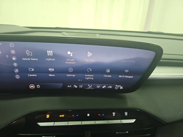 Used 2025 Buick Enclave Preferred image 4