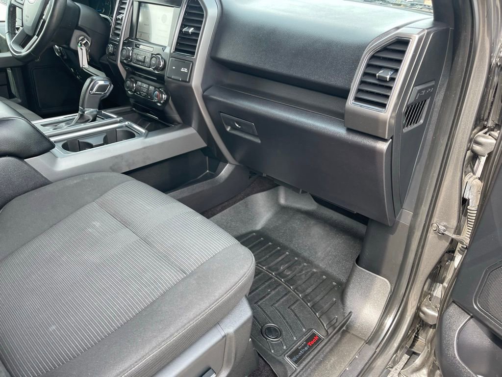 Used 2017 Ford F150 XLT w/ Equipment Group 302A Luxury AWD/4WD image 23
