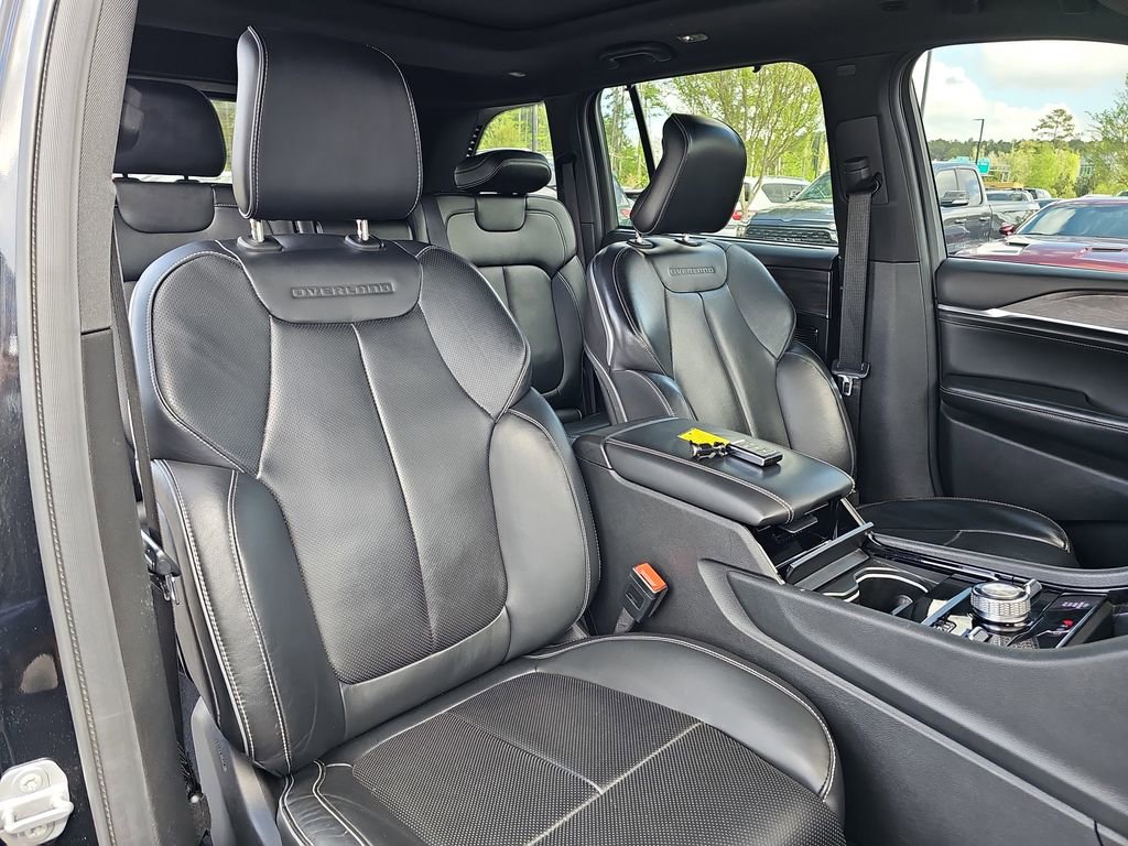 Used 2022 Jeep Grand Cherokee Overland w/ Luxury Tech Group IV image 13