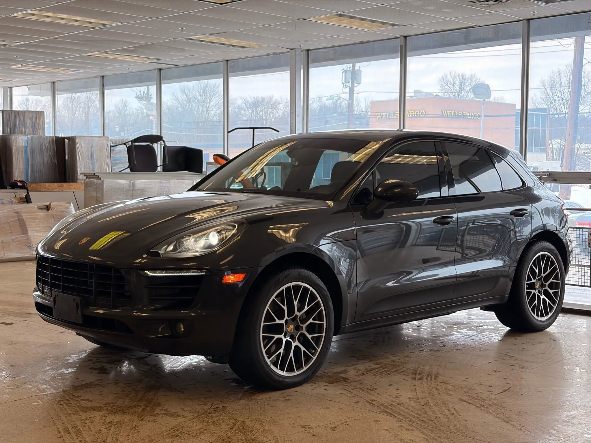 Used 2017 Porsche Macan S image 3