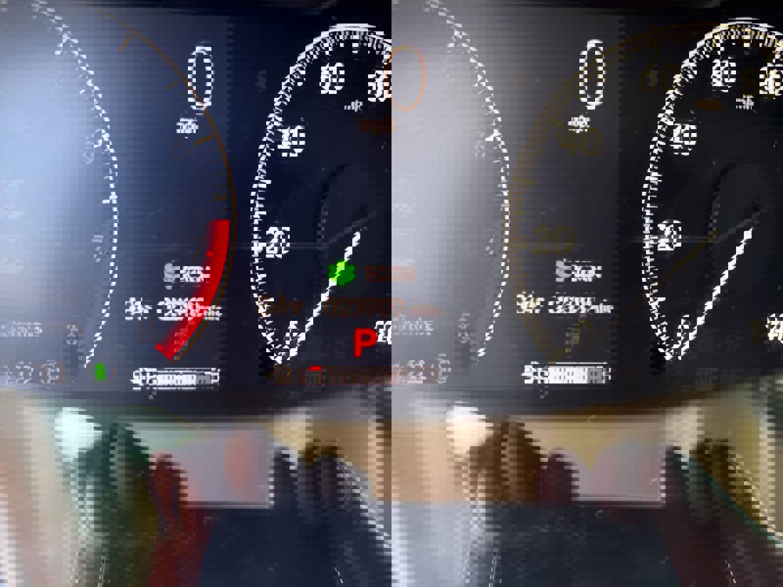 Used 2023 Honda HR-V LX image 2