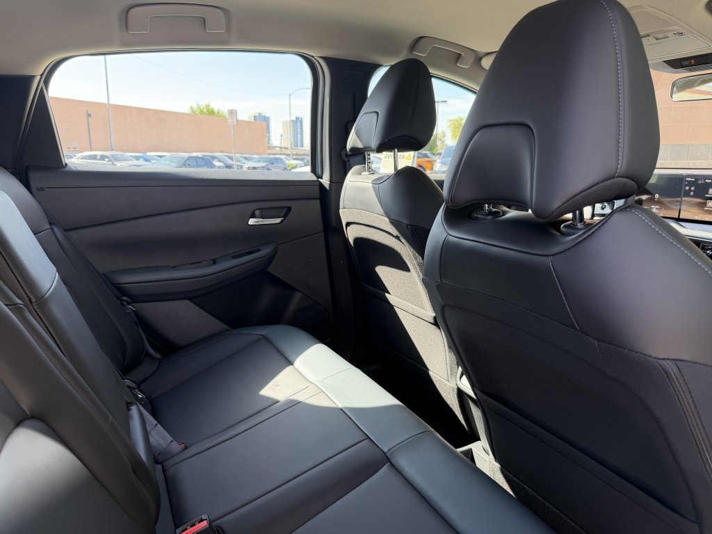 Used 2026 Nissan Leaf SV+ w/ Floor Mat Package (SV+) FWD image 35