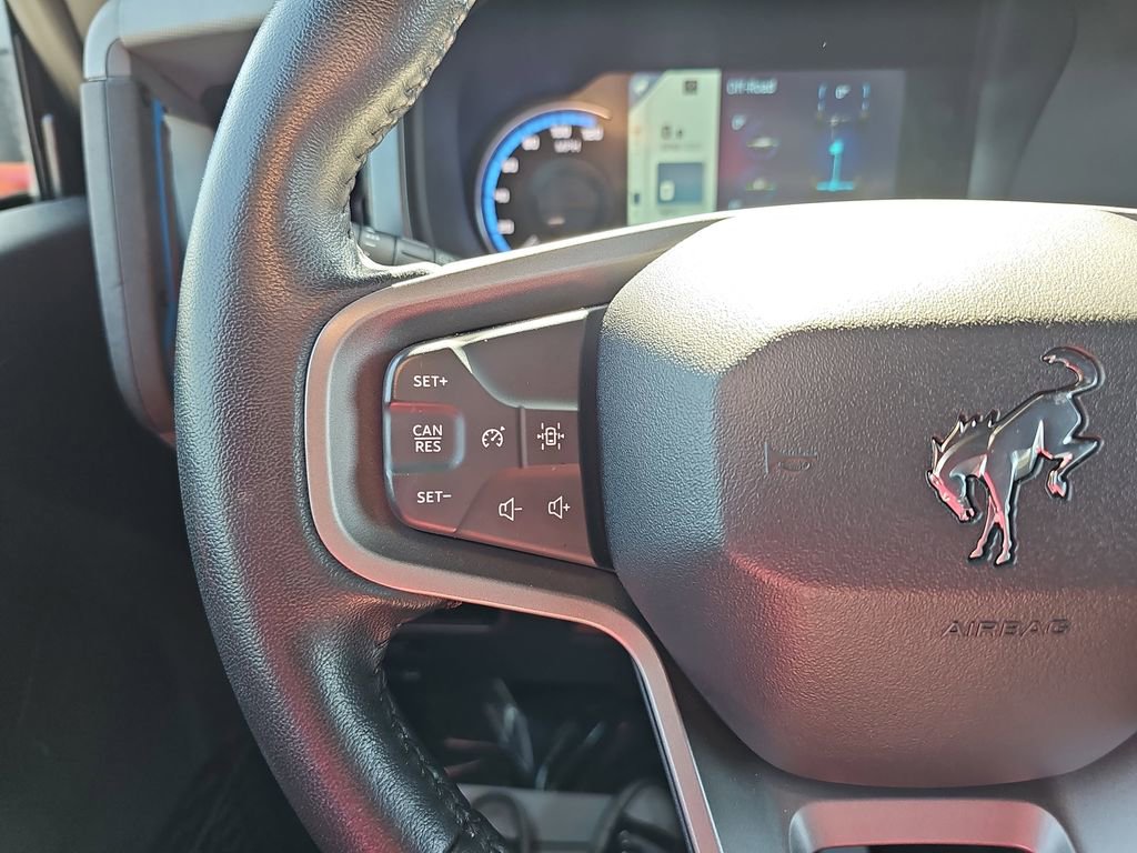 Used 2023 Ford Bronco Black Diamond w/ Sasquatch Package image 22