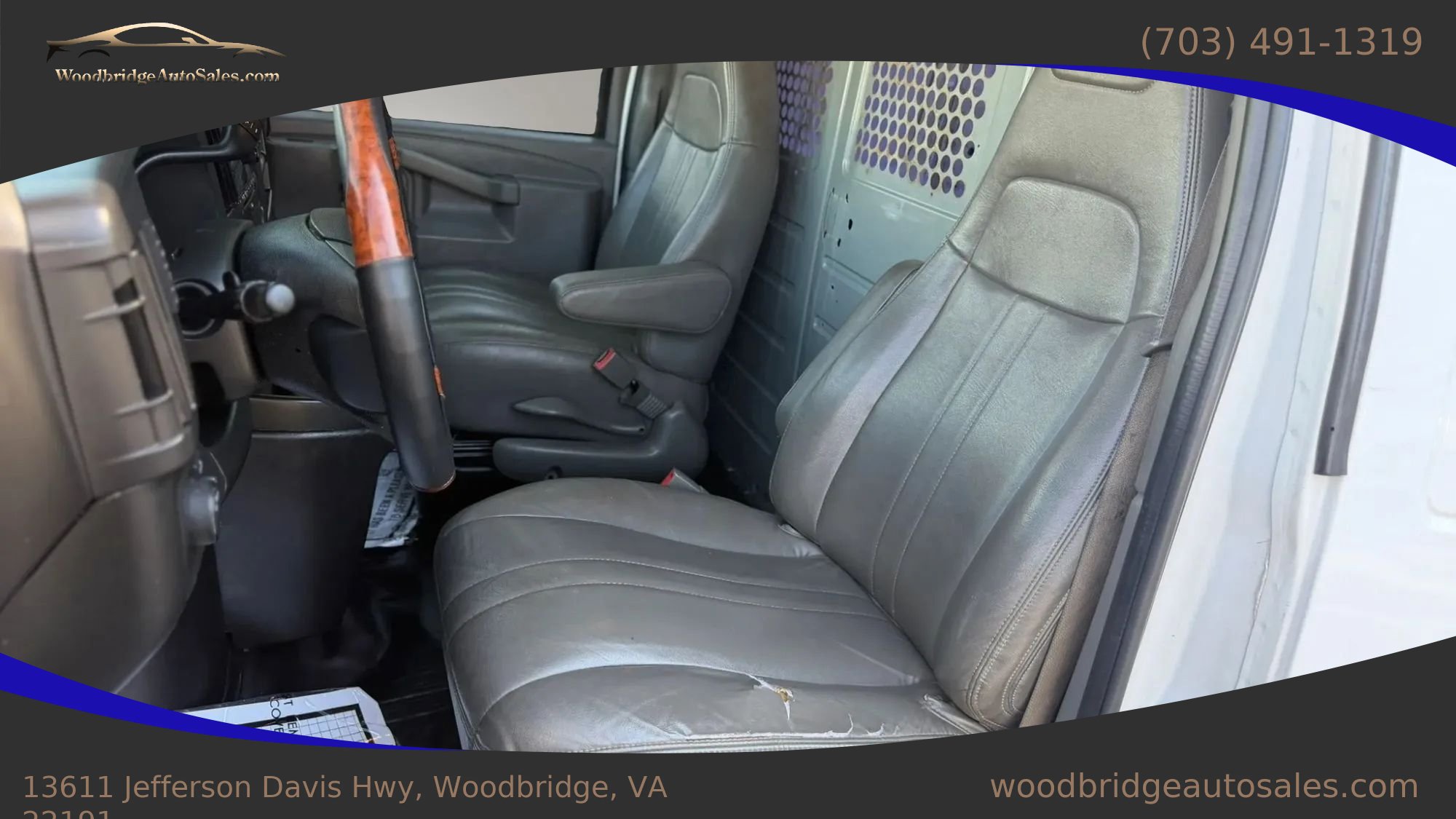 Used 2019 Chevrolet Express 2500 w/ Communications Package RWD image 11