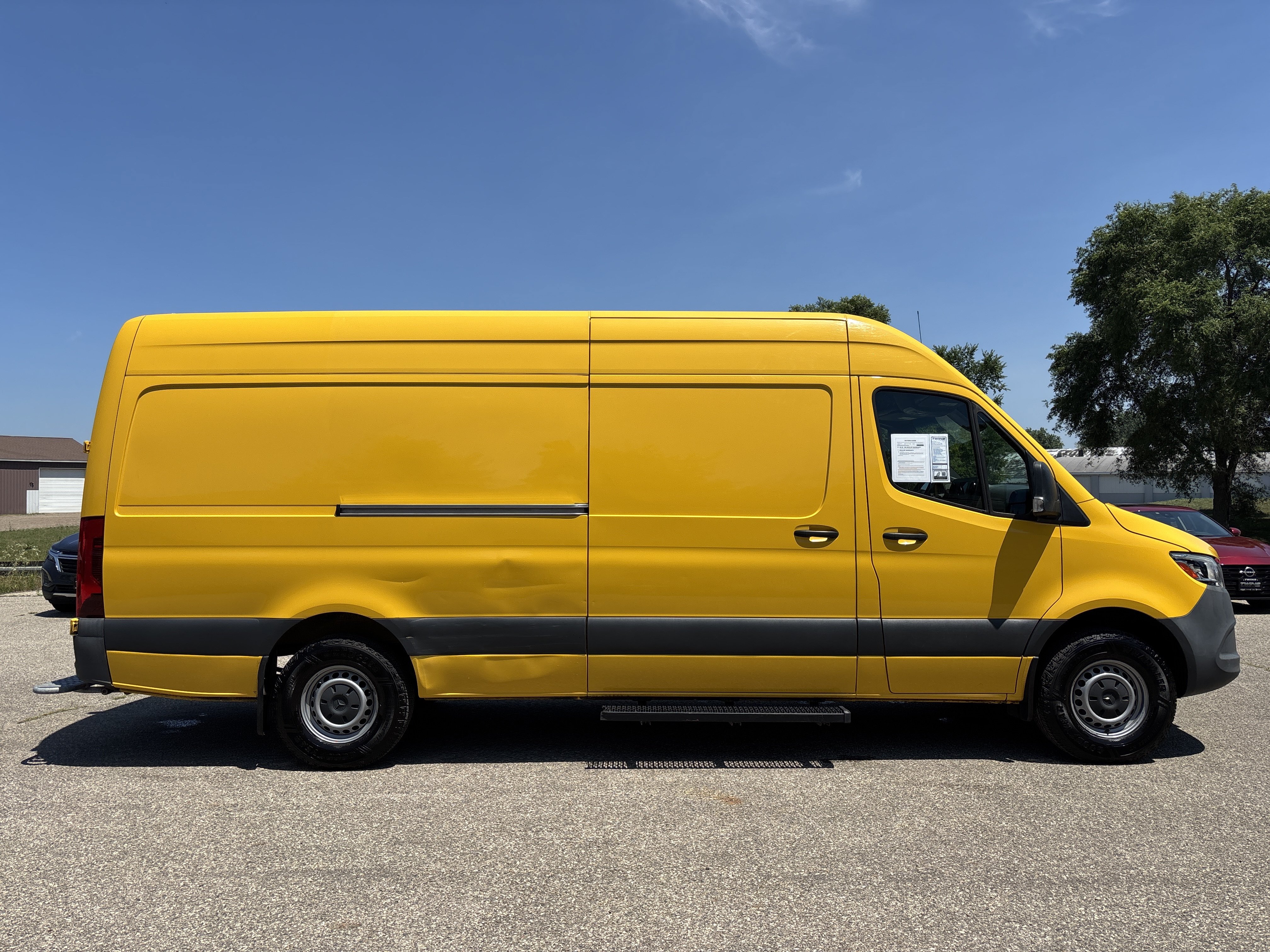 Used 2021 Mercedes-Benz Sprinter 2500 w/ Acoustic Package image 2