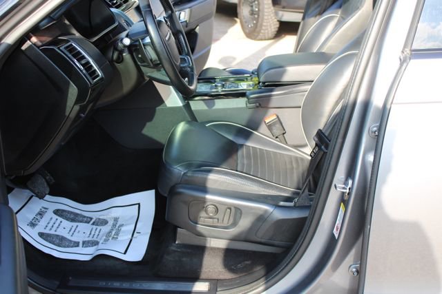 Used 2020 Land Rover Discovery HSE Luxury image 20