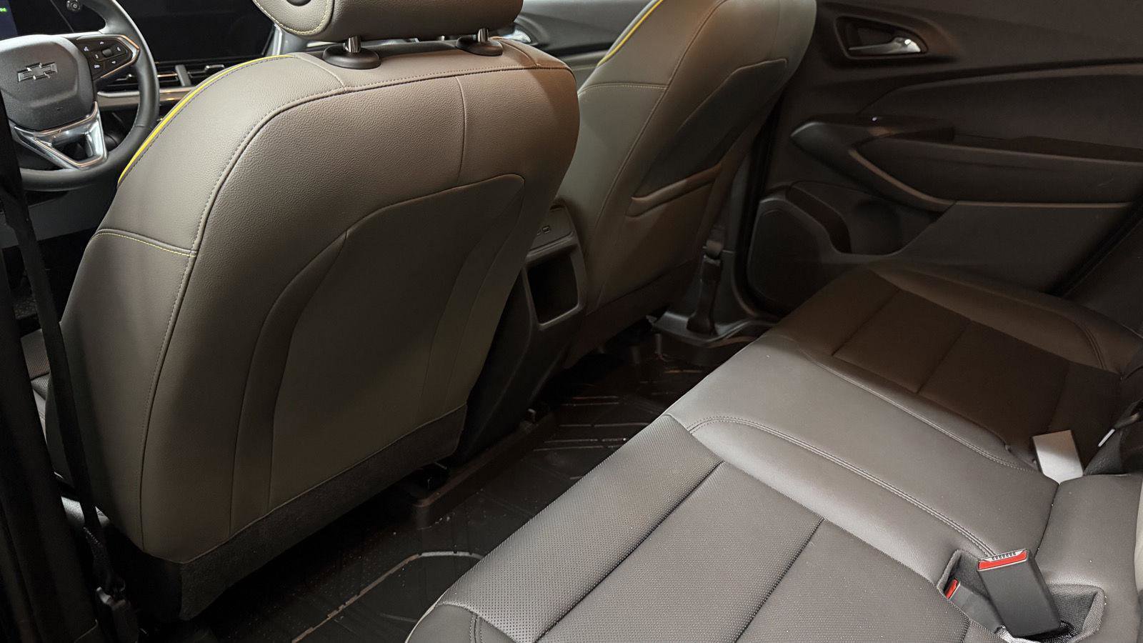 Used 2024 Chevrolet Trax ACTIV w/ Driver Confidence Package image 22