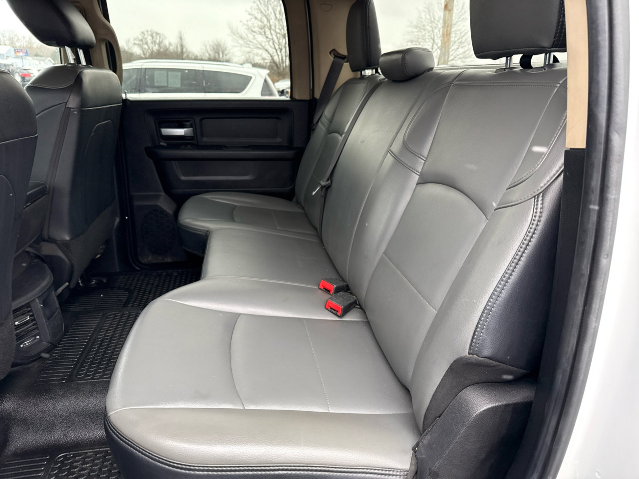 Used 2019 RAM 3500 Tradesman w/ Chrome Appearance Group image 14