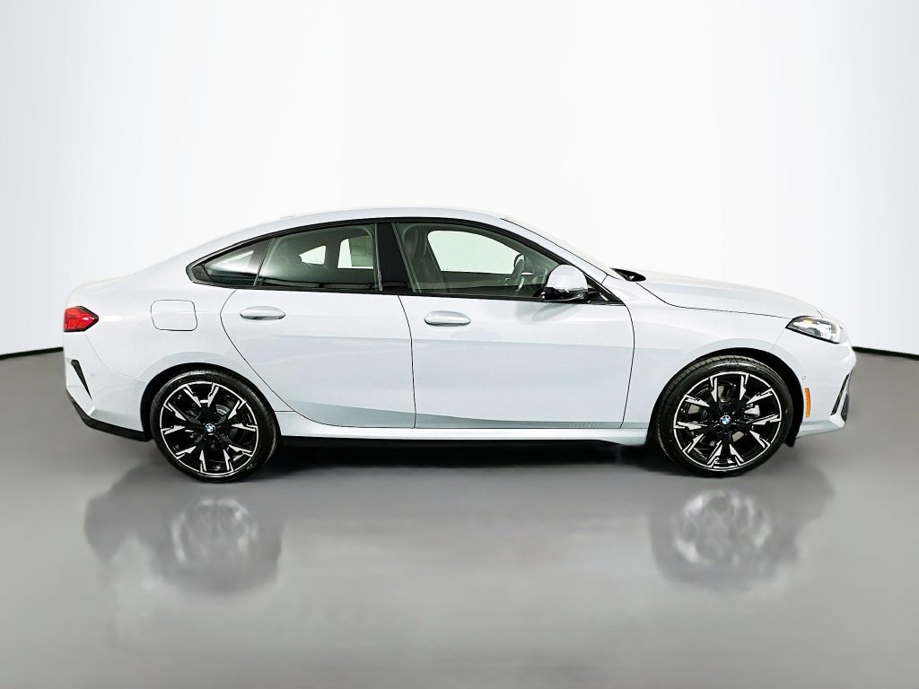 Used 2026 BMW 228i xDrive w/ Technology Package AWD/4WD image 4