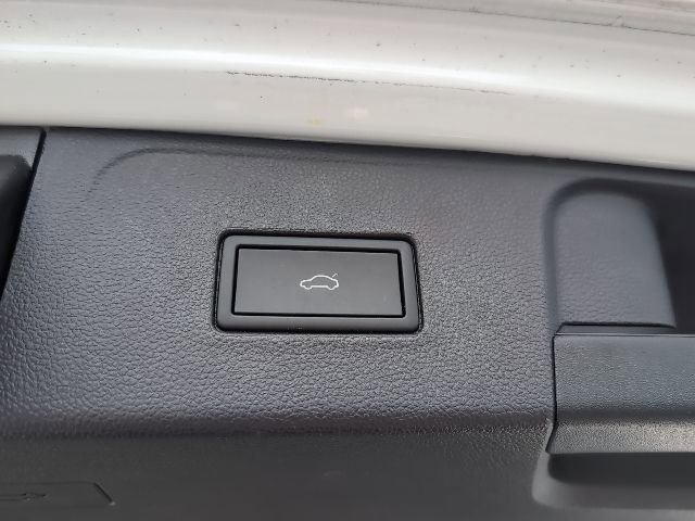 Certified 2022 Volkswagen Atlas SE w/ Black Wheel Package FWD image 26