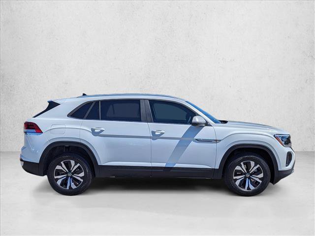 New 2026 Volkswagen Atlas Cross Sport SE FWD image 4