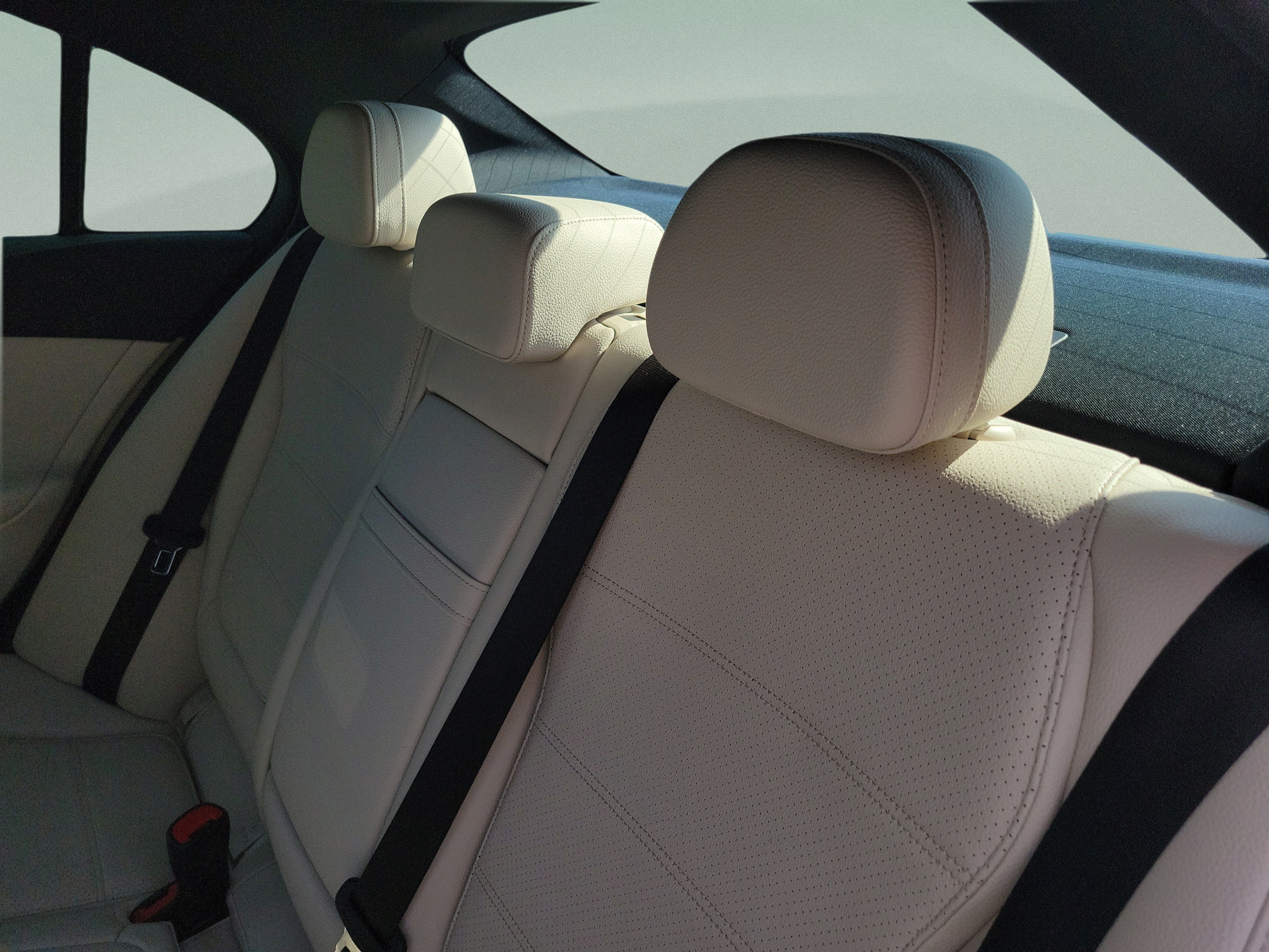 Used 2024 Mercedes-Benz C 300 4MATIC Sedan image 9