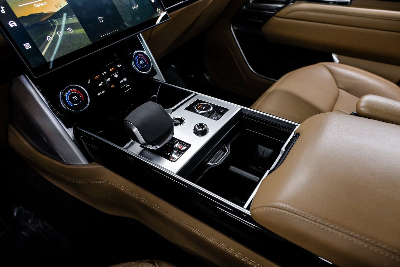 Used 2023 Land Rover Range Rover Autobiography image 34