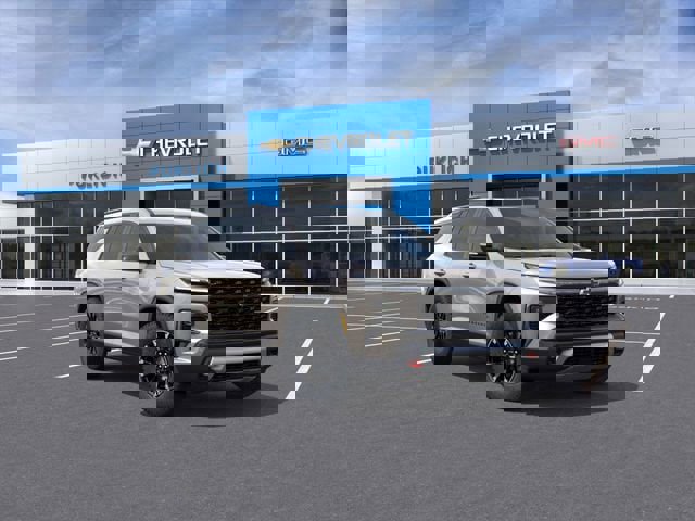 New 2026 Chevrolet Traverse Z71 w/ Enhanced Driving Package image 1