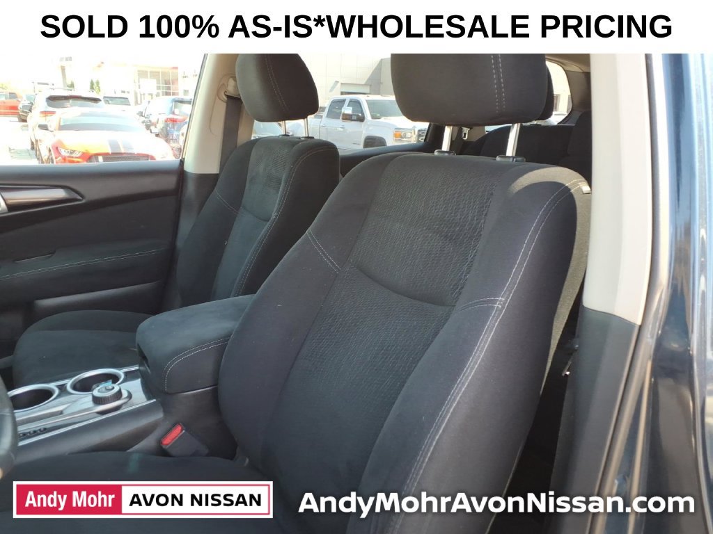 Used 2015 Nissan Pathfinder SV w/ Trailer Tow Package FWD image 17
