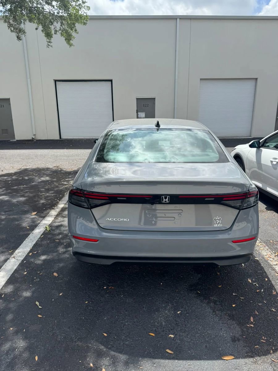Used 2025 Honda Accord SE image 4