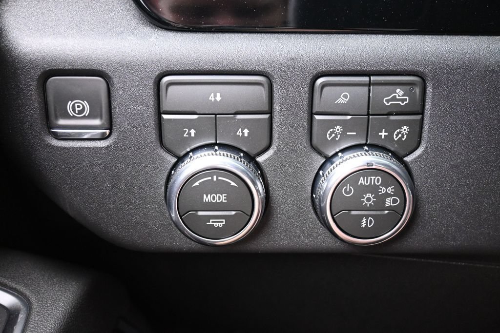 New 2026 GMC Sierra 2500 SLE AWD/4WD image 14