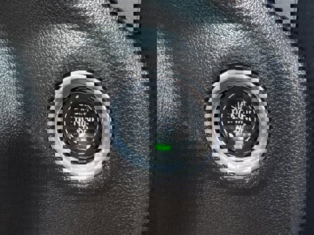 Used 2022 Chevrolet Silverado 1500 LTZ image 20