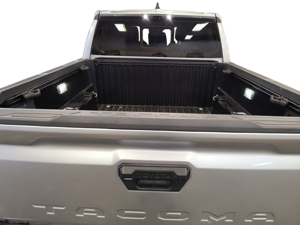 Used 2024 Toyota Tacoma TRD Off-Road w/ TRD Off Road Premium Package image 19