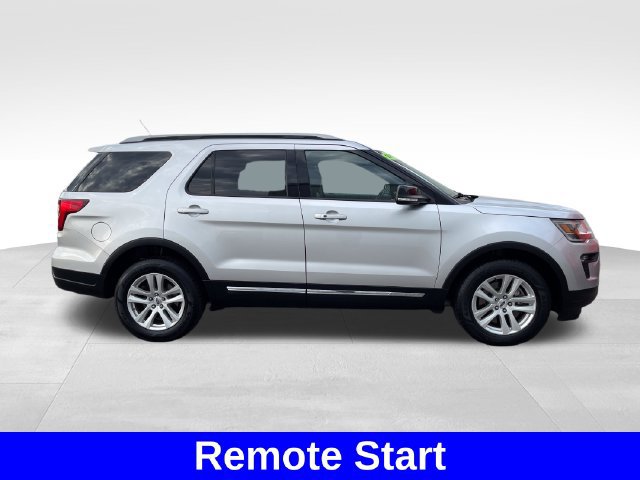 Used 2018 Ford Explorer XLT w/ Equipment Group 202A AWD/4WD image 6