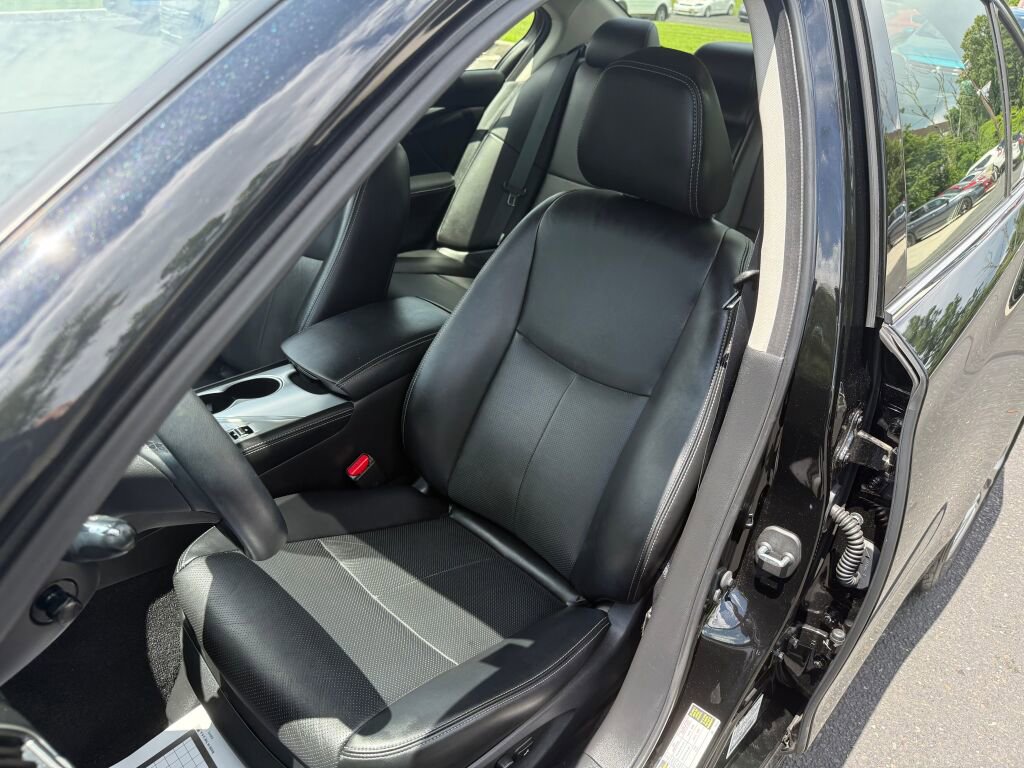 Used 2022 INFINITI Q50 Luxe w/ Cargo Package image 11