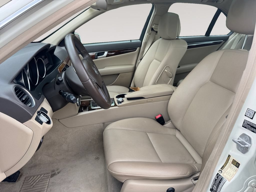 Used 2012 Mercedes-Benz C 300 4MATIC Sedan image 9