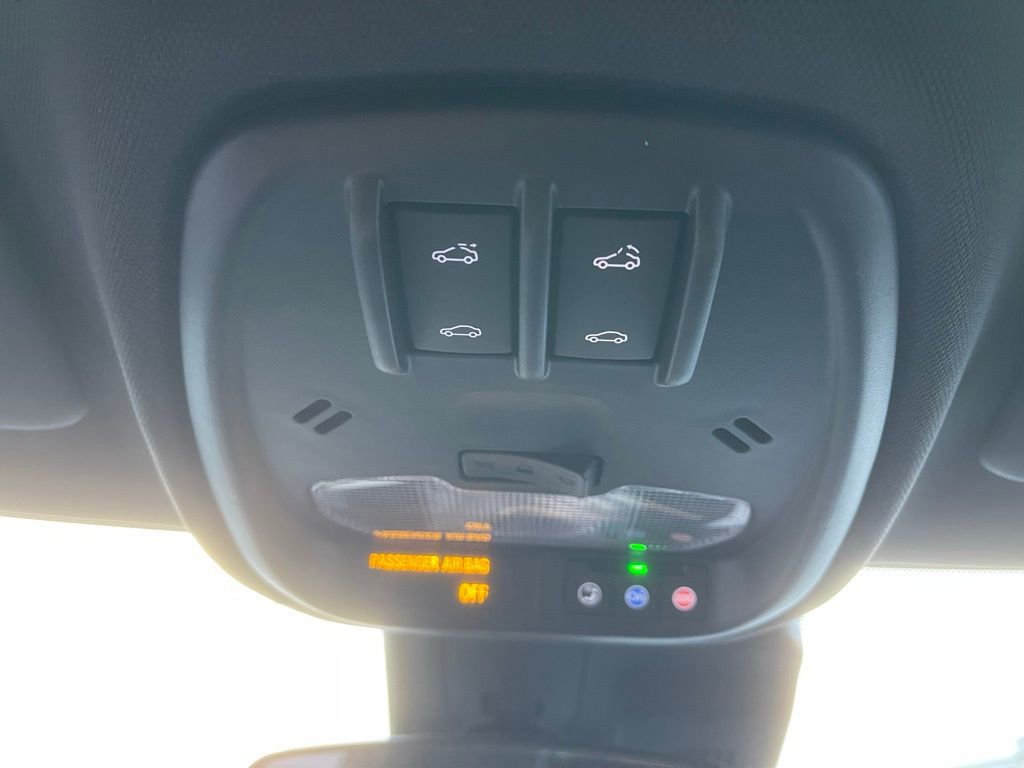 New 2026 Chevrolet Trax RS w/ Sunroof Package image 17