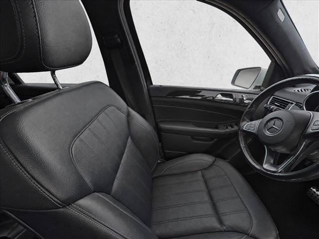 Used 2019 Mercedes-Benz GLE 400 4MATIC image 16