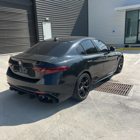 Used 2021 Alfa Romeo Giulia Quadrifoglio RWD image 7