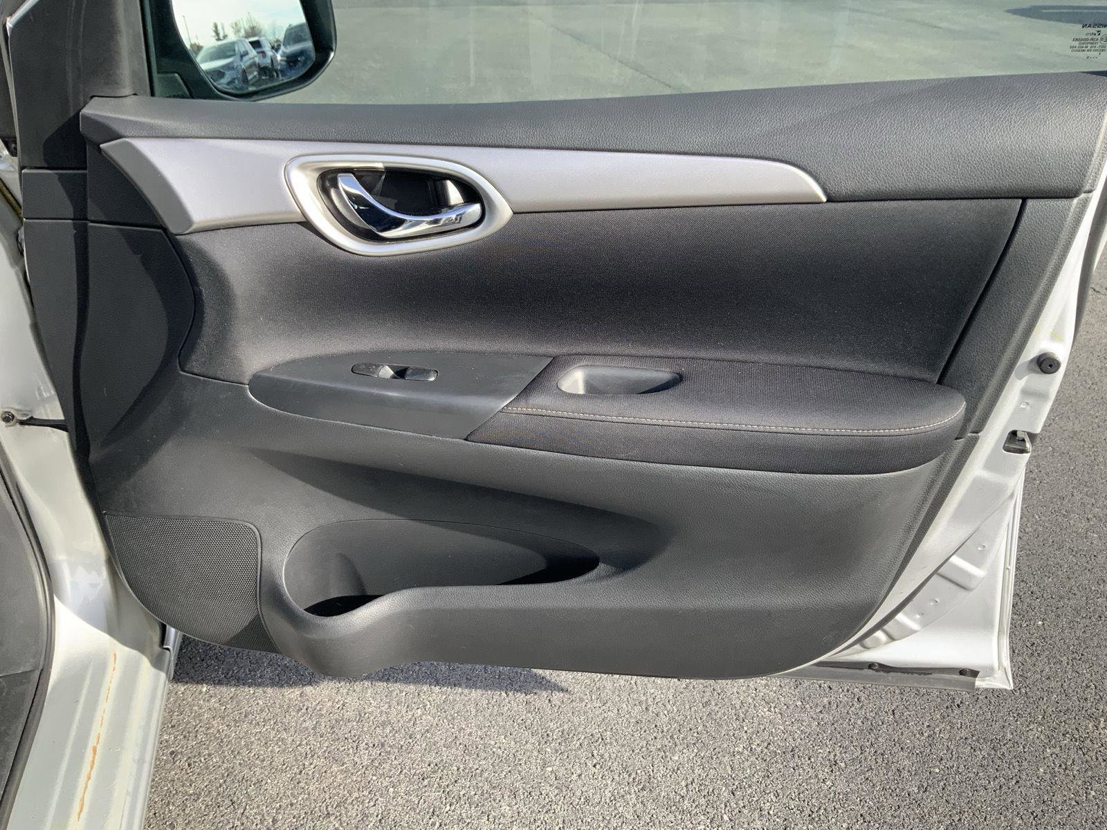 Used 2014 Nissan Sentra SV image 40