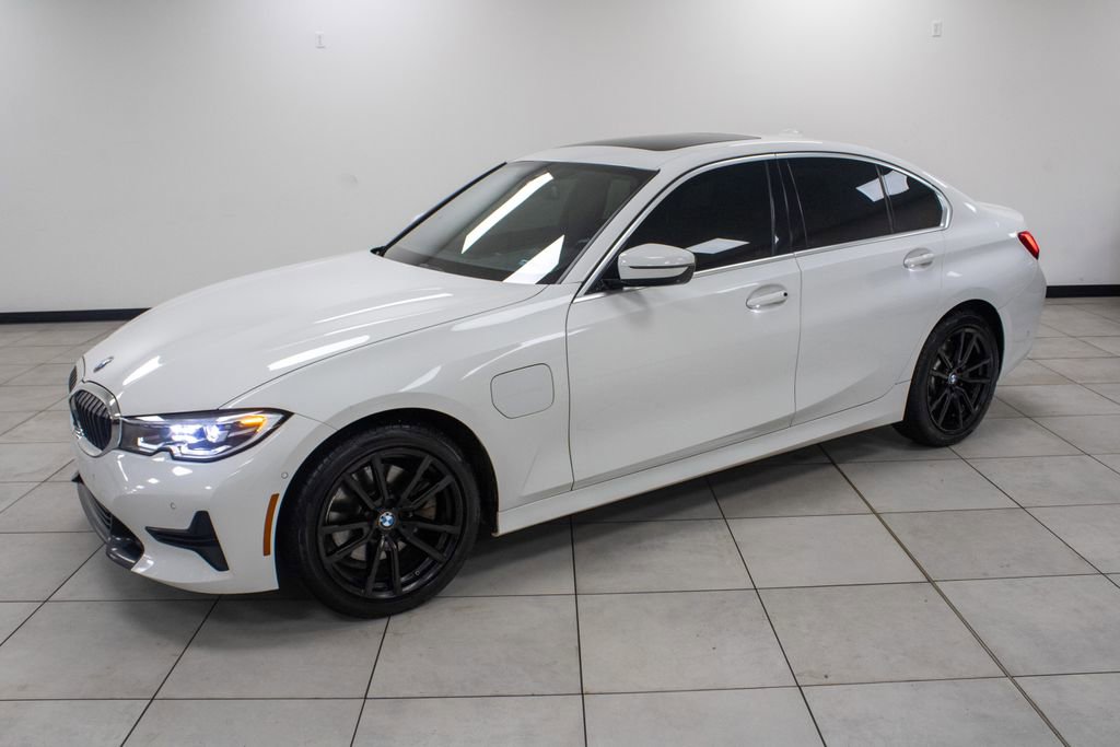 Used 2021 BMW 330e w/ Convenience Package image 24